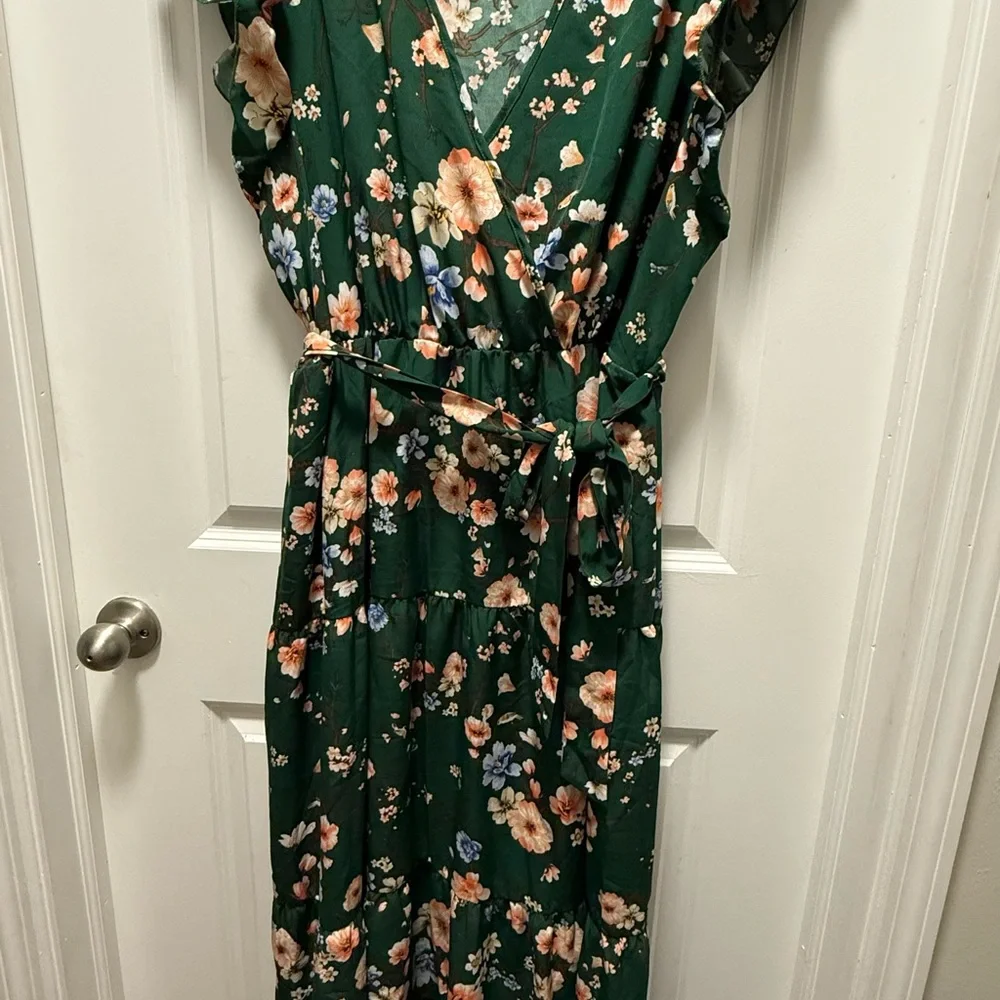 Floral Green Wrap Dress - Picture 1 of 3